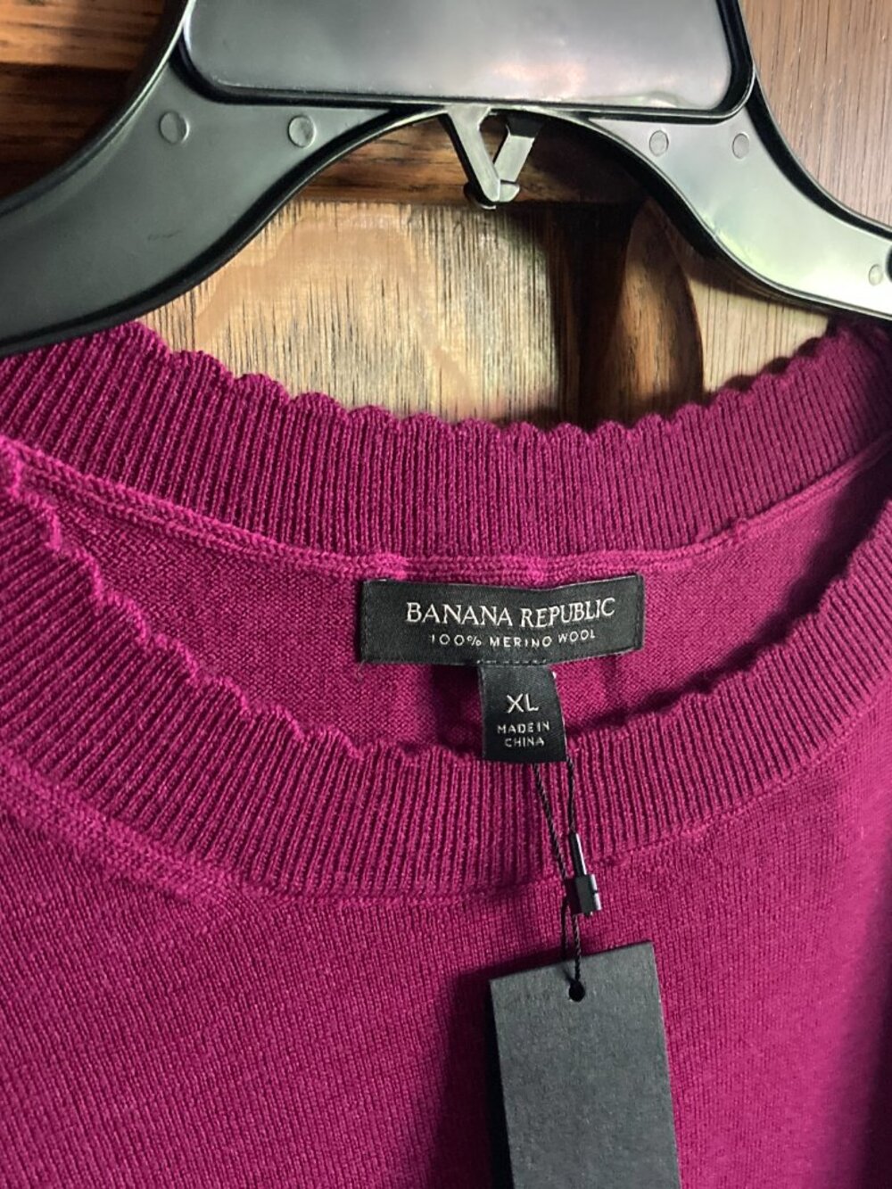 Lot of 2 NWT Banana Republic merino sweaters, scalloped neck, plum & navy, XL - Picture 2 of 6